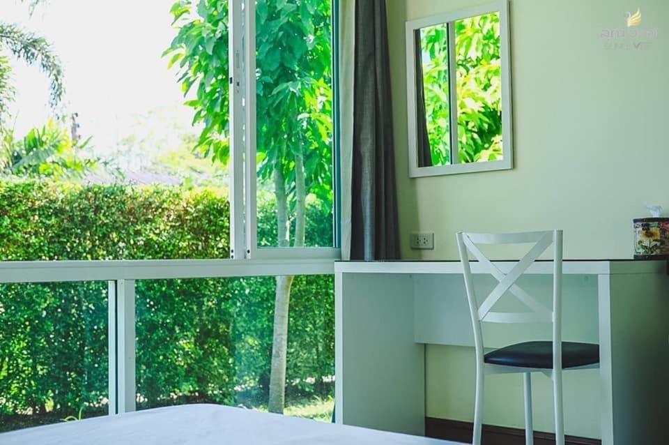 Sunee View Hotel Chachoengsao Bagian luar foto